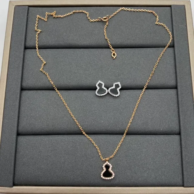 Multicolor Gourd-Shaped Silhouette Pavé Crystal Border Necklace 3