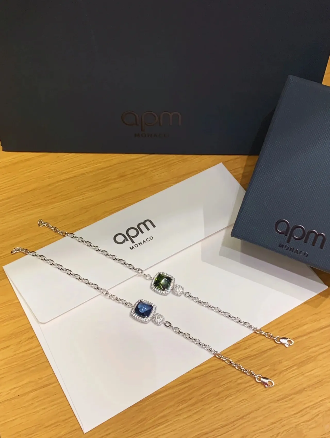 Navy Silver Chain Link Cushion-Cut Green Gemstone Bracelet 4