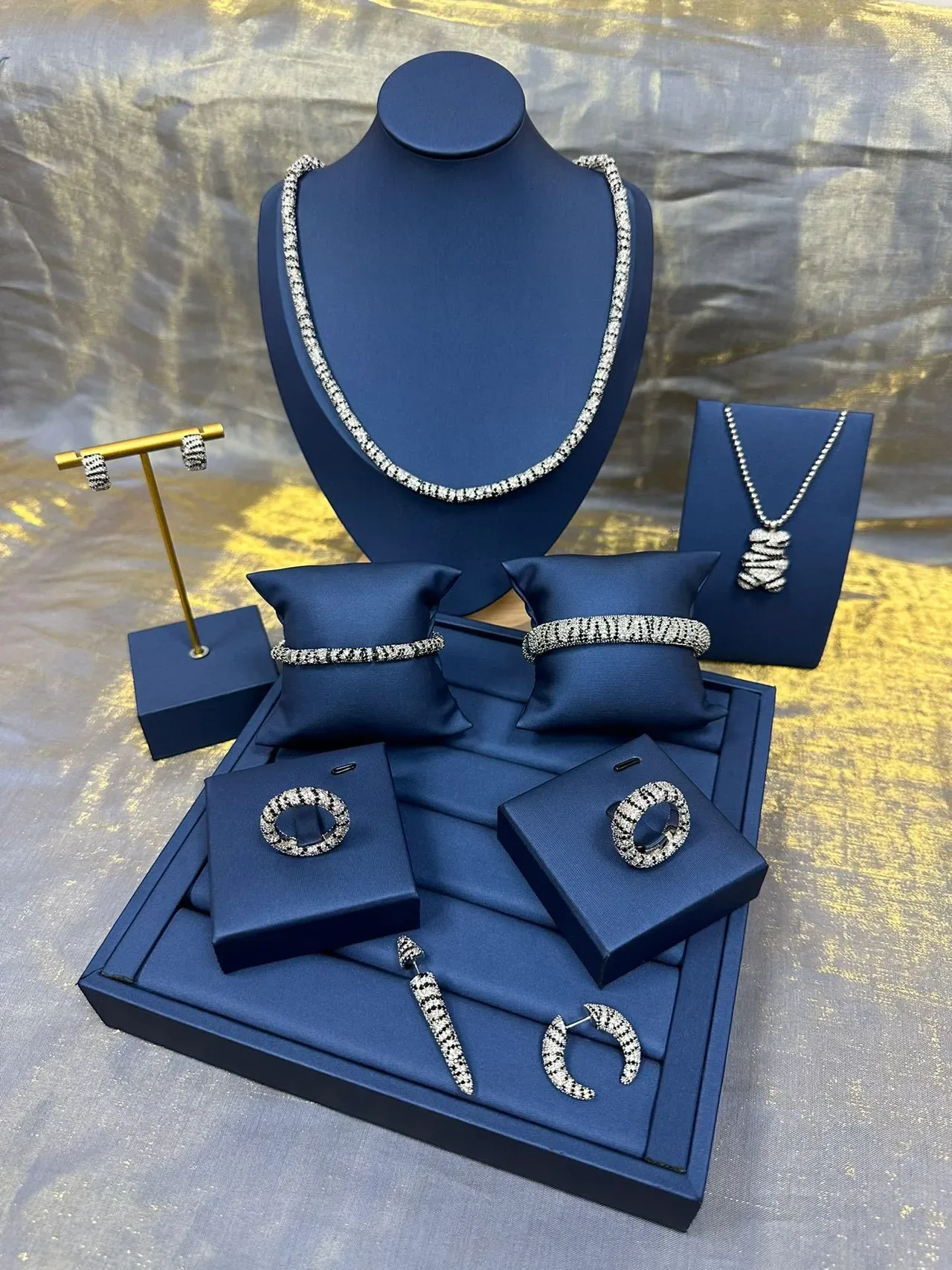 Navy Silver Structured Square Tray Padded Velvet-Like Lining Jewelry 8