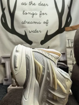 Off-White Chunky Lifestyle Sneakers 3