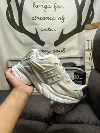 Off-White Chunky Lifestyle Sneakers 5
