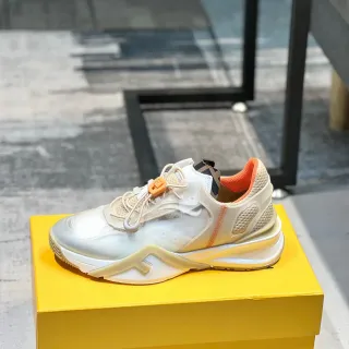 Off-White sneaker chunky lifestyle creme e laranja