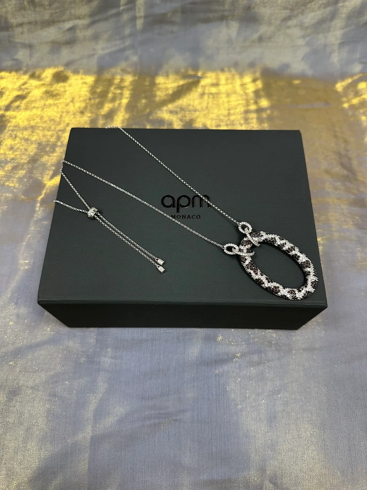 Pavé Oval Knot Bail Pendant Necklace 8