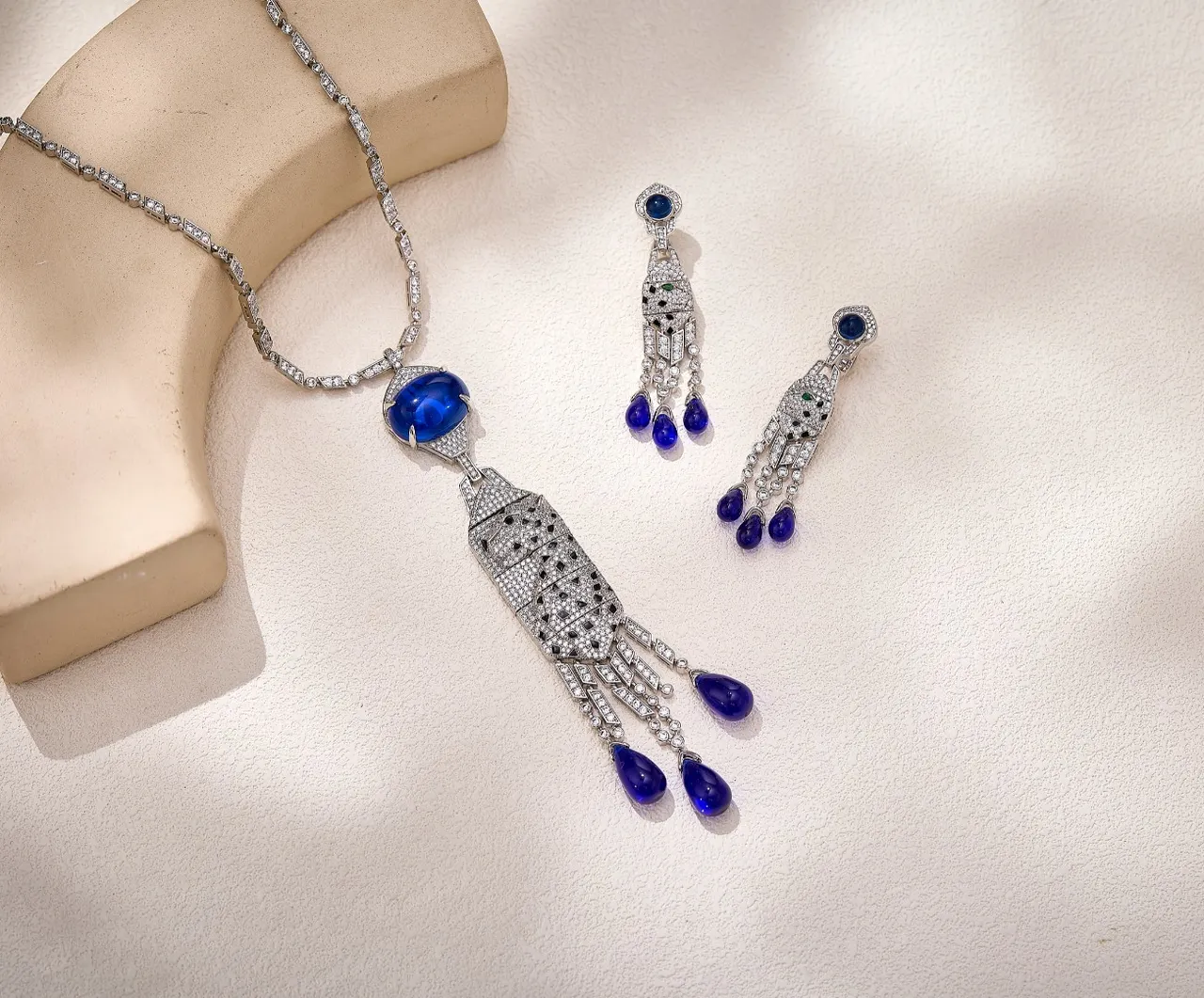 Pavé-Set Blue Gemstone Leopard Motif Tassel Pendant Necklace 5