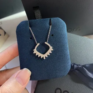 Collier Pavé-Set avec franges spiquées en forme U ouverte