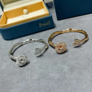 Piaget Rose Collection Pavé Rose Open Cuff ब्रेसलेट