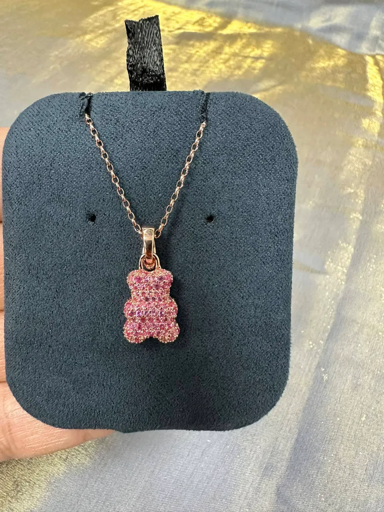 Colar com pingente de ursinho de goma rosa de cristal 7