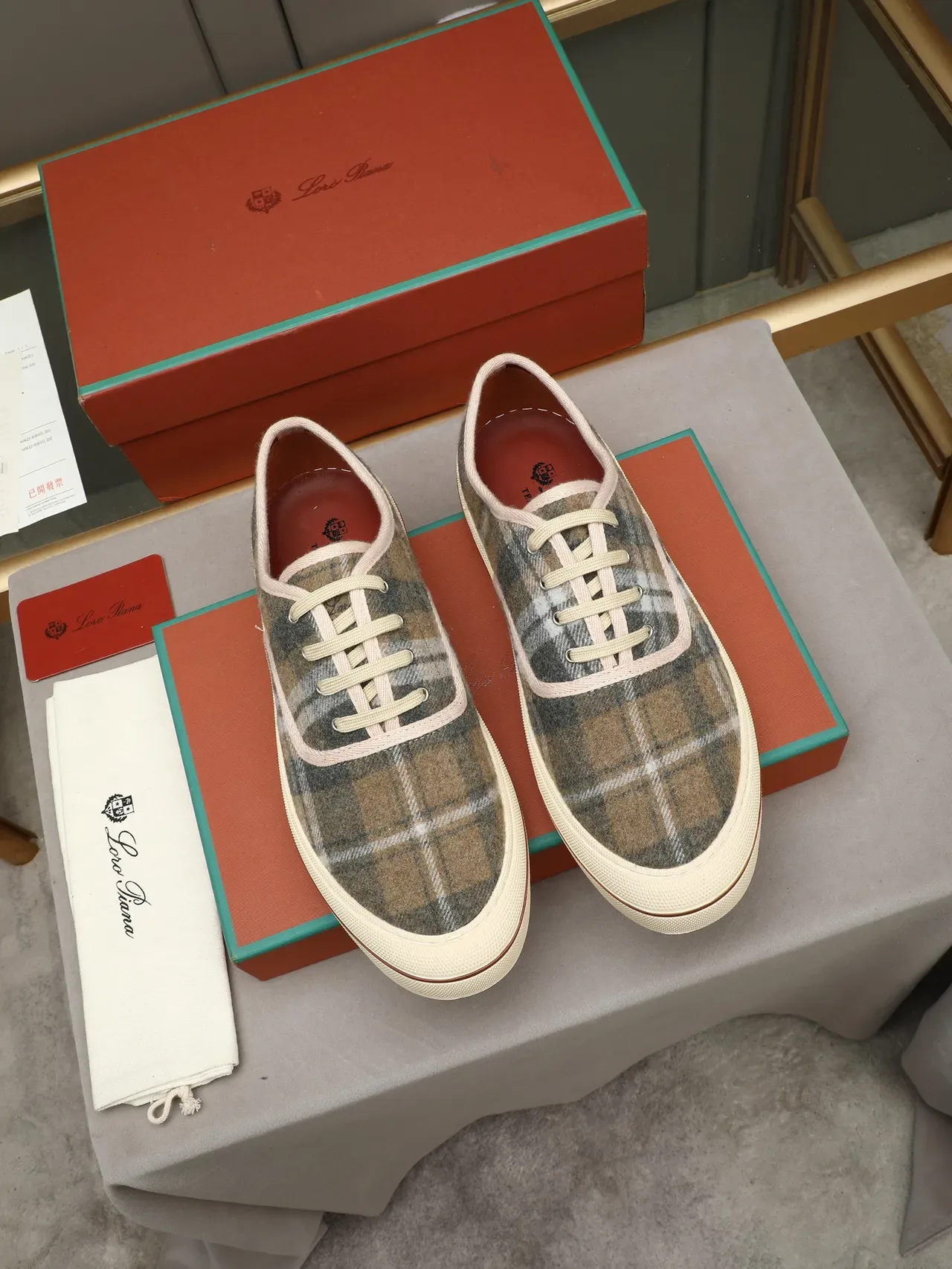 Plaid Wool Low-Top Lace-Up Casual Shoe 3