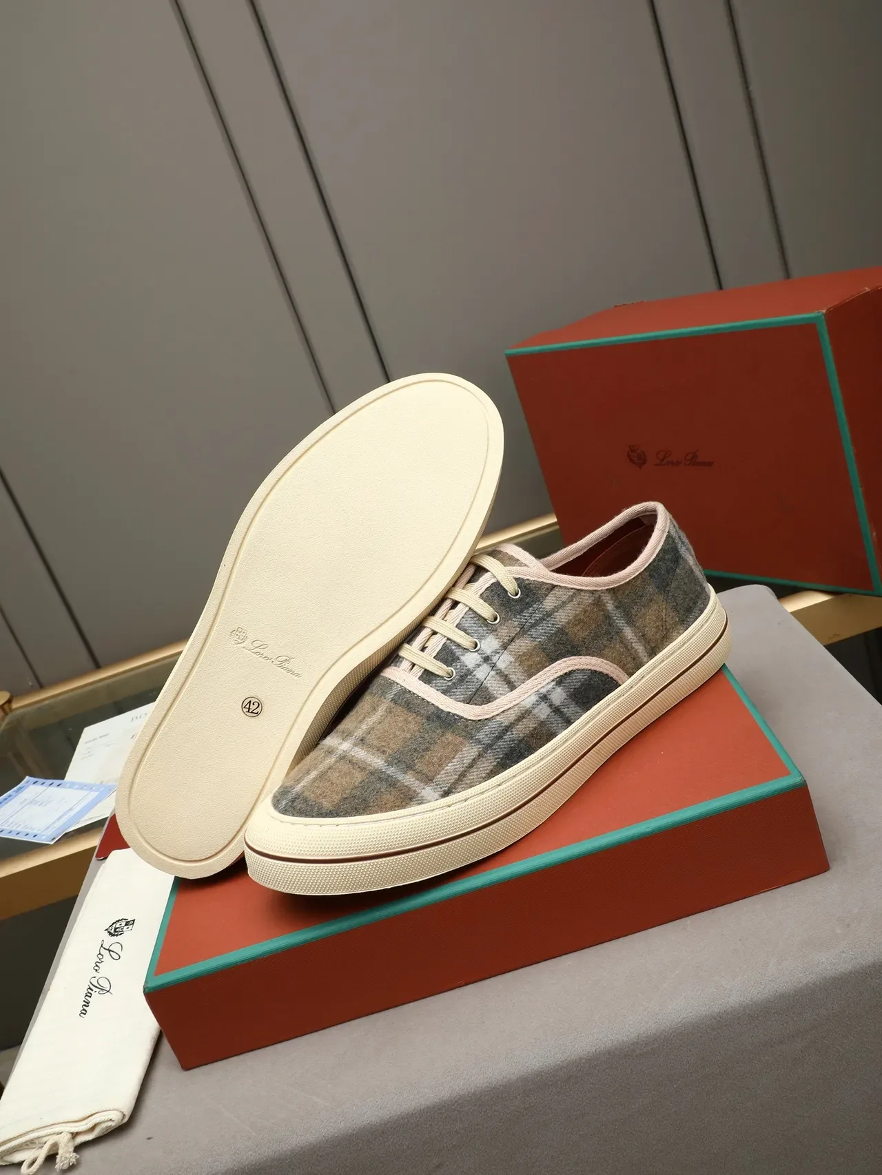 Plaid Wool Low-Top Lace-Up Casual Shoe 4