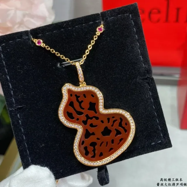 Red Gold Gourd-Shaped Filigree-Carved Stone Necklace 5