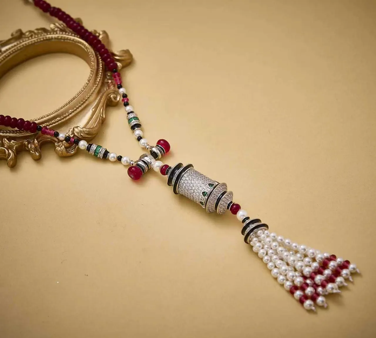 Red White Beaded Tassel Pendant Necklace 3