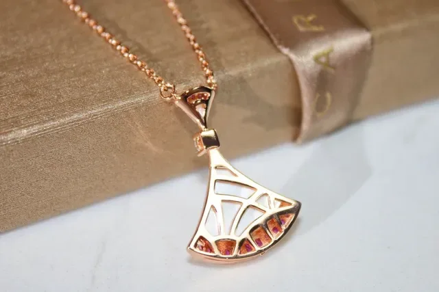 Rose Gold Fan-Shaped Mother-of-Pearl and Pink Gemstone Pendant Necklaces 4