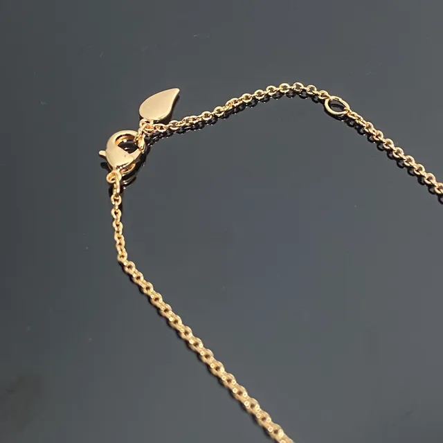 Rose-Shaped Pavé Diamond Pendant Necklace 2