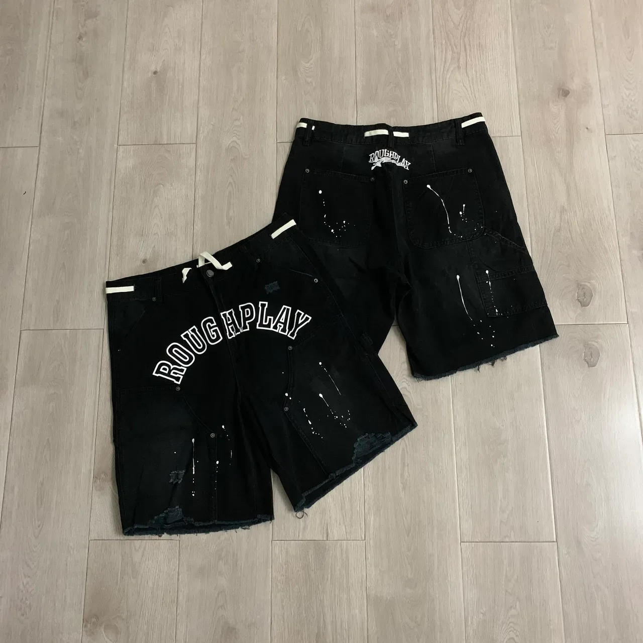 Roughalay Arch Logo Distressed Cargo Shorts 16