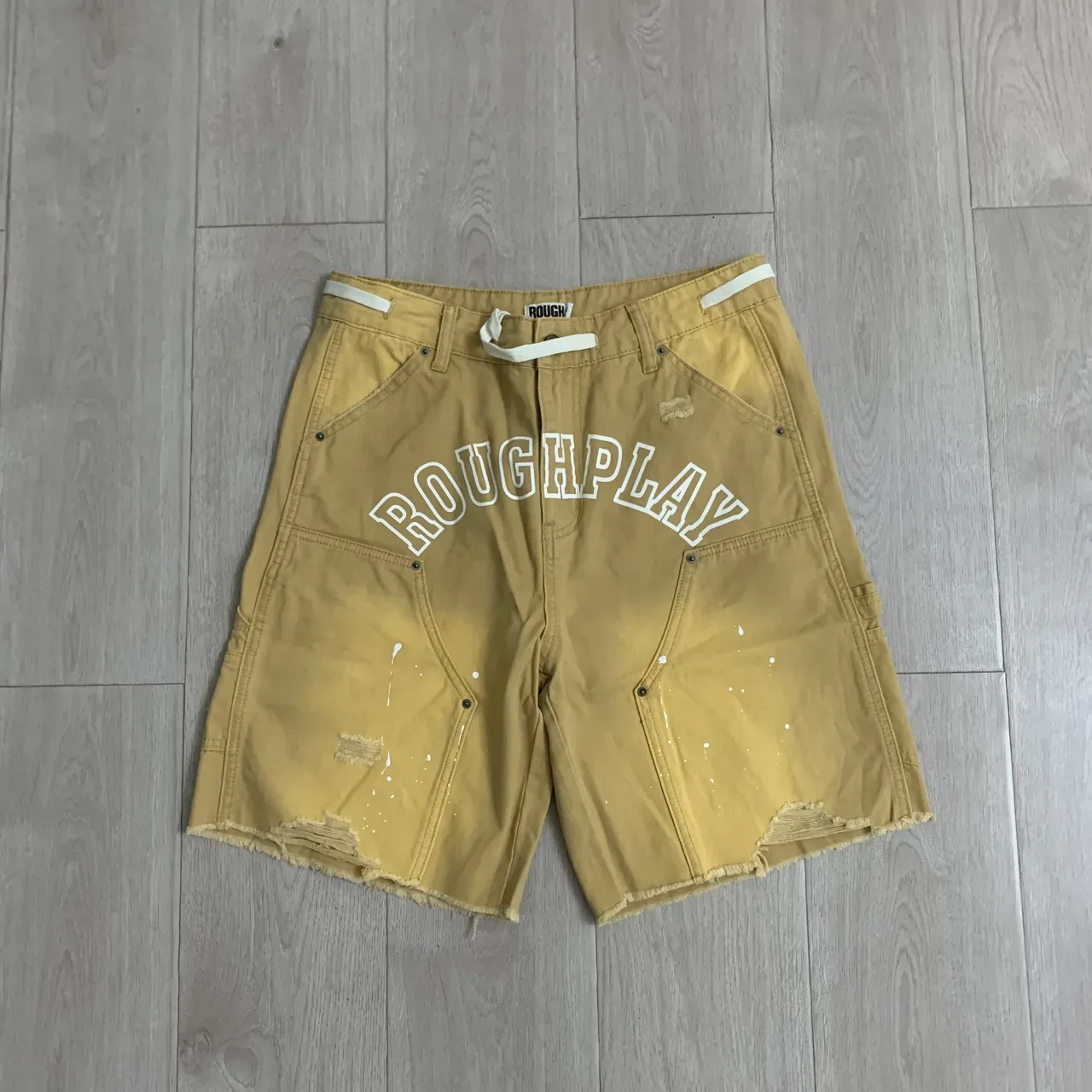 Roughalay Arch Logo Distressed Cargo Shorts 18