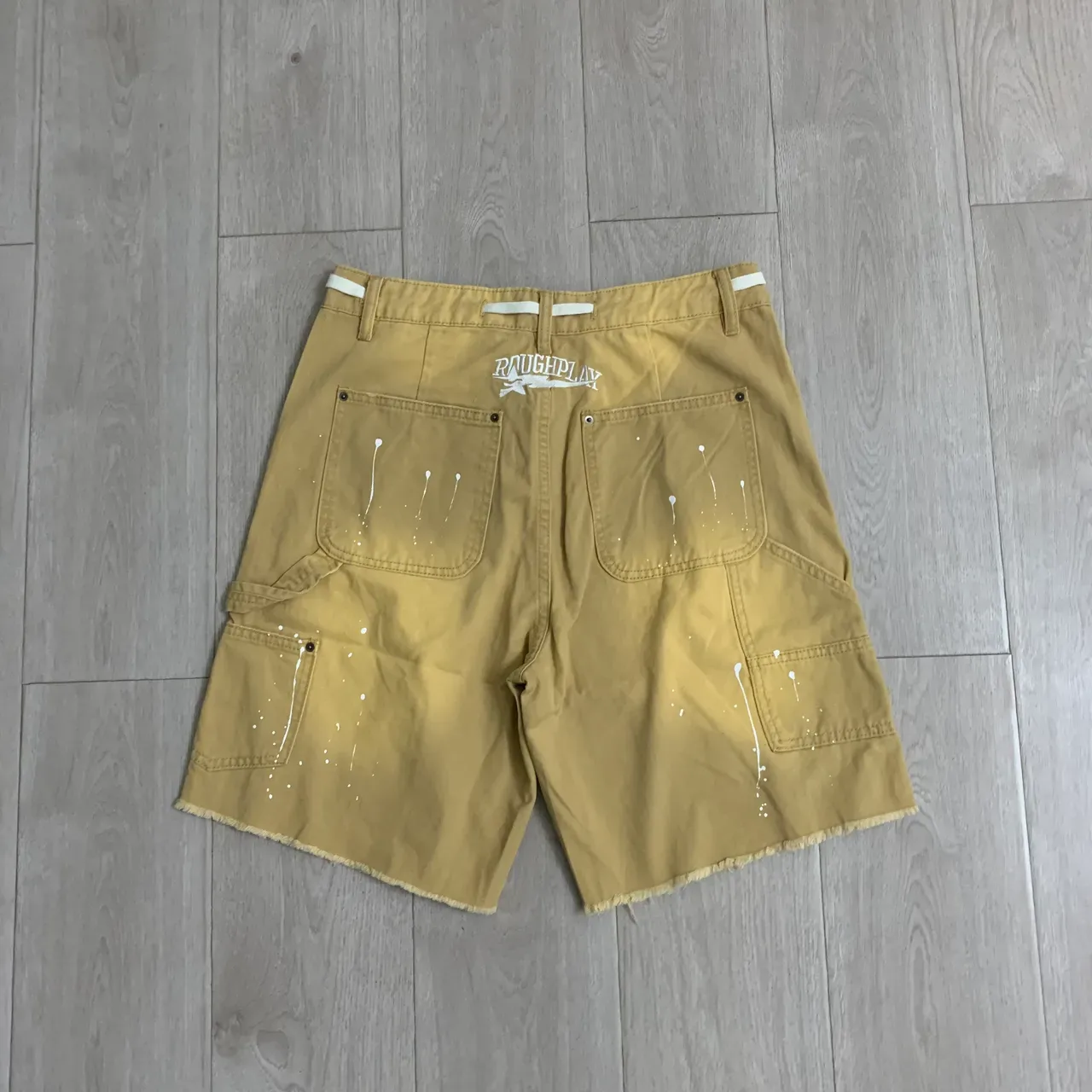 Roughalay Arch Logo Distressed Cargo Shorts 19
