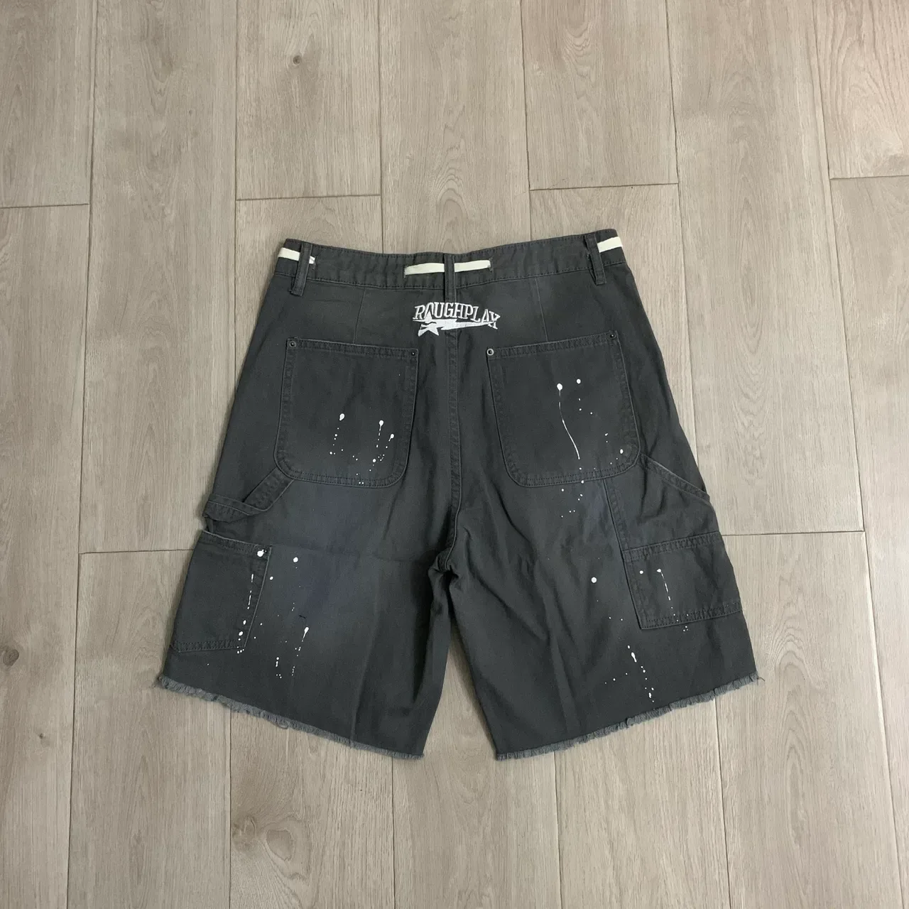 Roughalay Arch Logo Distressed Cargo Shorts 20