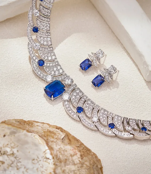 Scalloped Pavé Diamond and Sapphire Collar Necklace 3