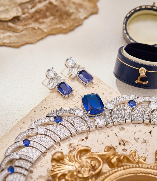 Scalloped Pavé Diamond and Sapphire Collar Necklace 4