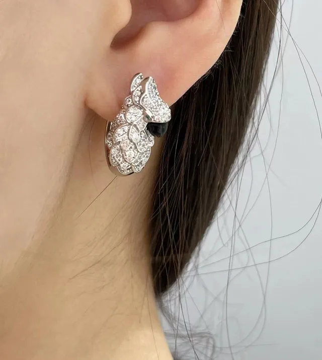 Silver Black Dragon-Head Motif Pavé-Set Stones Earrings 9