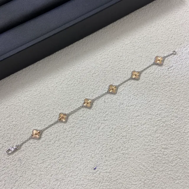 Silver Gold Chain Four-Petal Flowers Bracelet 2