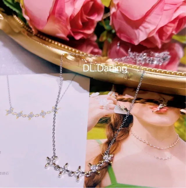 Silver Gold Five-Flower Motif Two-Tone Metal Necklace 2