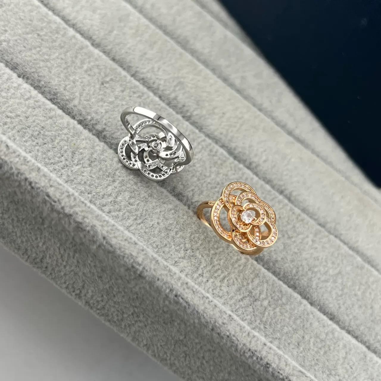 Silver Gold Floral Motif Pavé-Set Stones Ring 5