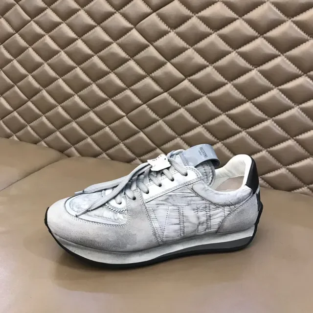 Silver-Gray Textured Retro Runner Lifestyle Sneakers 5