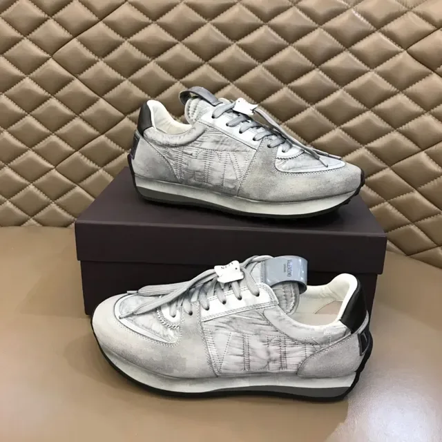 Silver-Gray Textured Retro Runner Lifestyle Sneakers 8