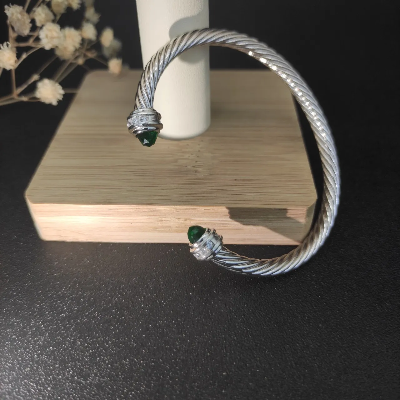 Silver Green Twisted Cable Faceted Stone Terminals Bracelet 7