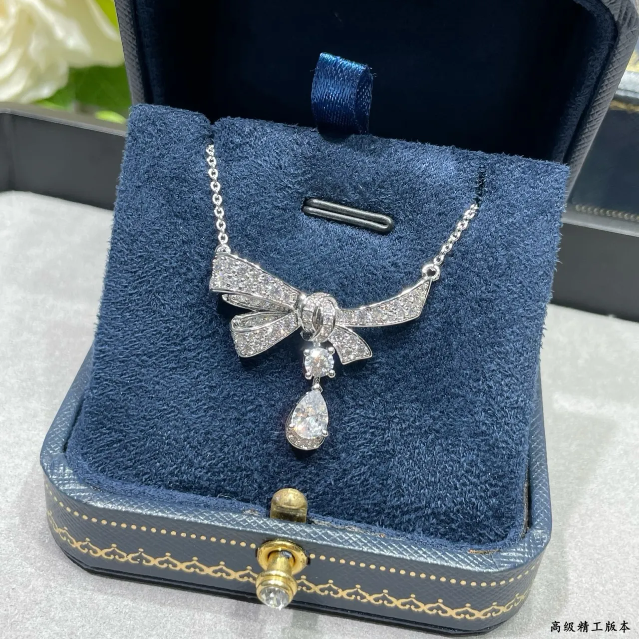 Silver Navy Bow-Shaped Pendant Pave-Set Crystals Necklace 8