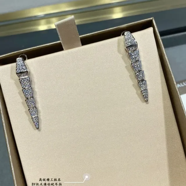 Silver White Geometric Segmented Spike Pavé-Set Crystals Earrings 2