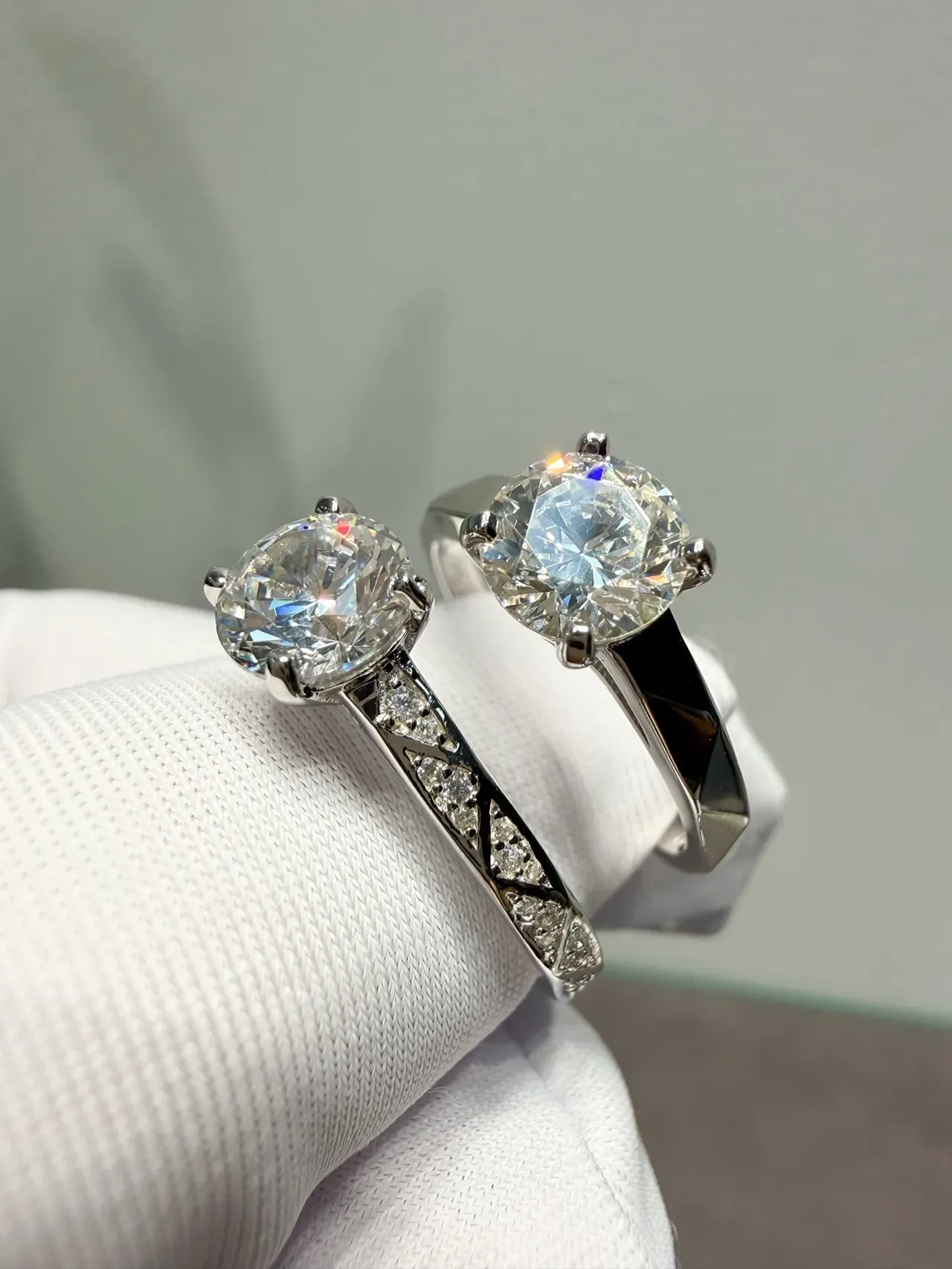 Solitaire Four-Prong Setting Split Shank Pavé Ring 6
