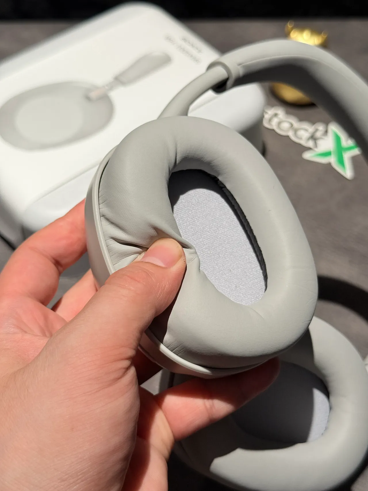 Sony WH-1000XM6 Light Gray Over-Ear Headphones 8