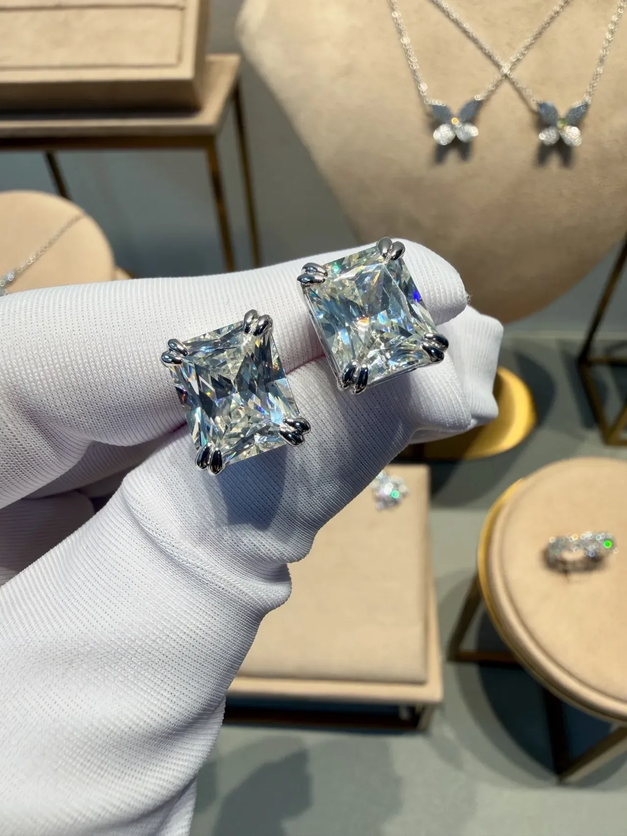 Square-Cut Prong-Set Clear Crystal Stud Earrings 7