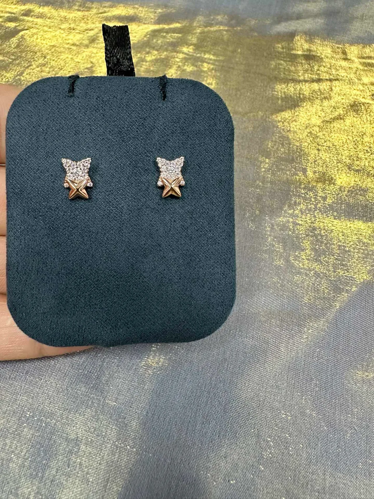 Star-Shaped Crystal-Encrusted Stud Earrings 9