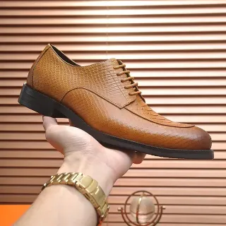 Tan Snake-Embossed Cap-Toe Oxford Shoes