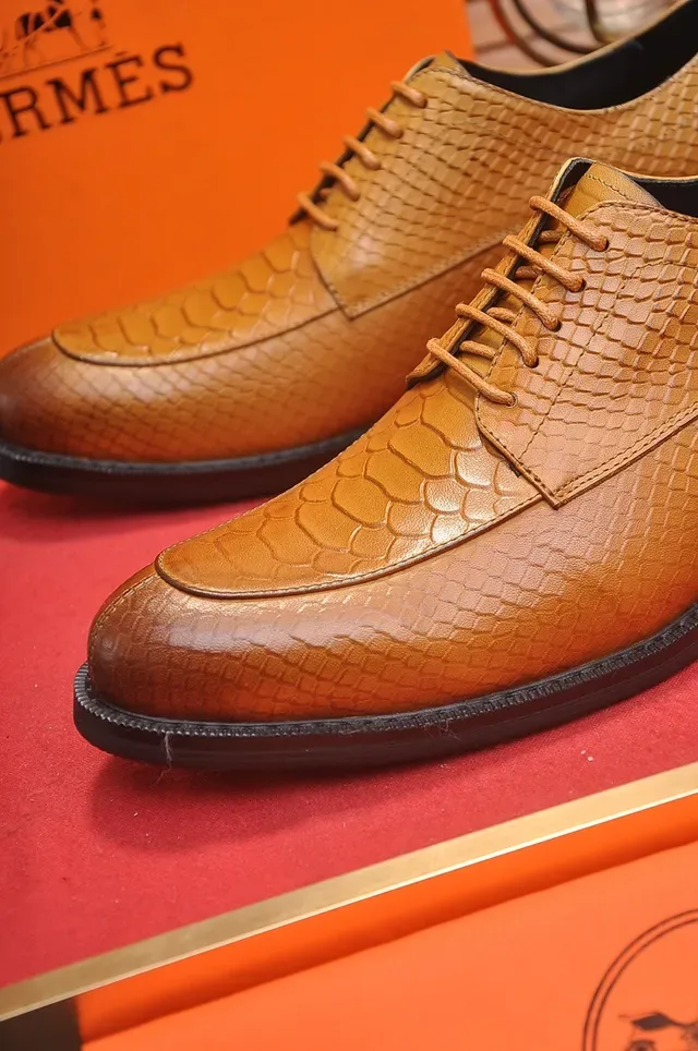 Tan Snake-Embossed Cap-Toe Oxford Shoes 2