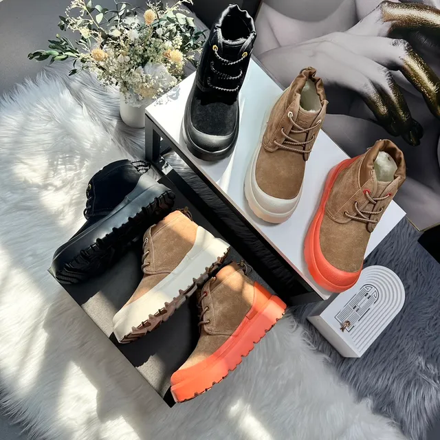 Botas de tobillo de ante color tan con cordones y plataforma chunky 2
