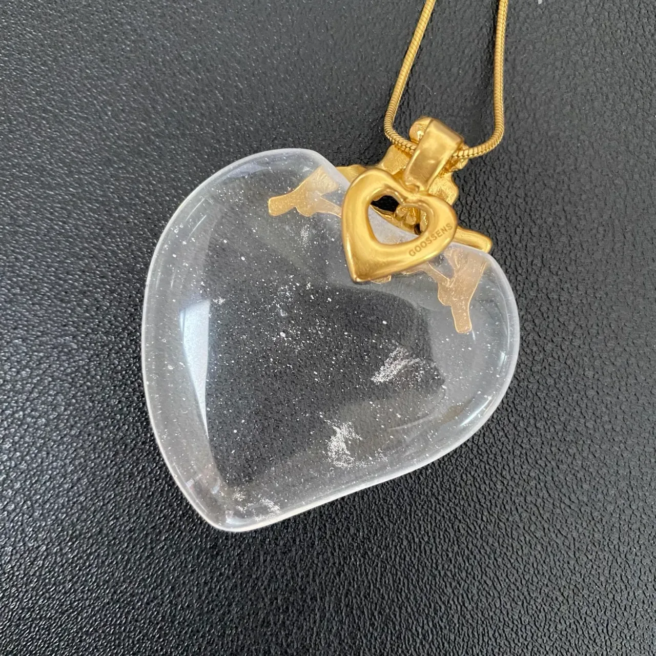 Transparent Gold Heart-Shaped Pendant Translucent Stone Necklace 2