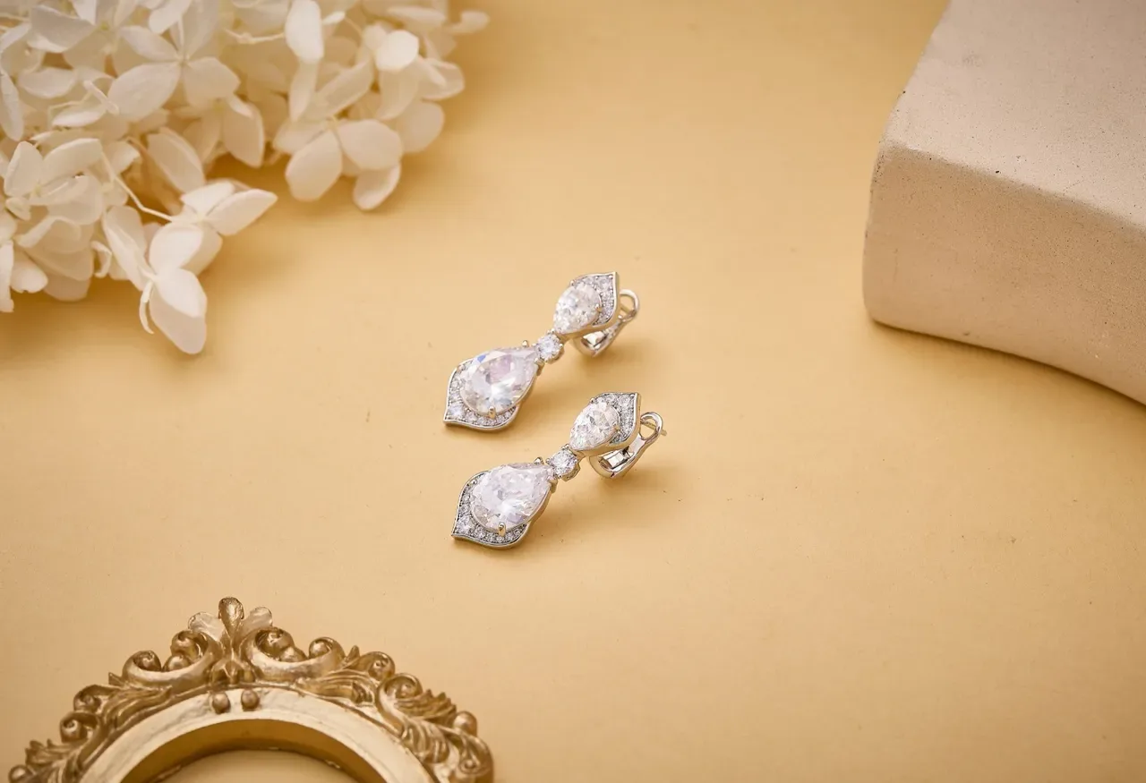Transparent Silver Pear-Shaped Drop Marquise-Cut Top Stone Earrings 5
