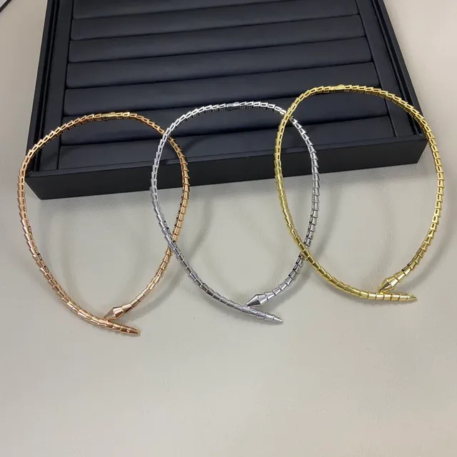 Triple-Strand Snake-Link Metallic Necklace 2