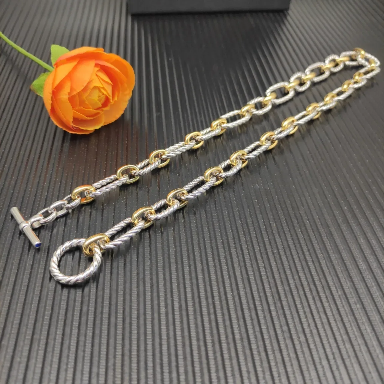 Two-Tone Twisted Rope Link Toggle Clasp Bracelet 3