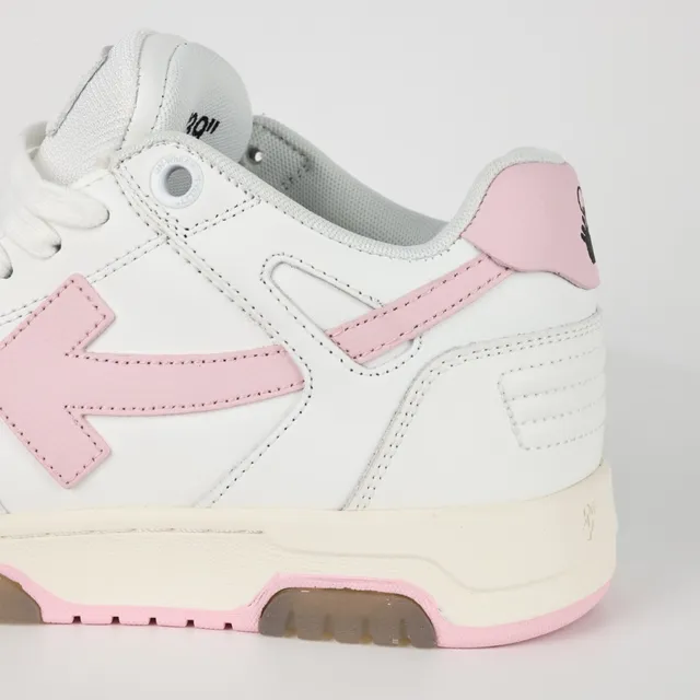 White and Pink Arrow-Side Panel Lifestyle Sneaker 4