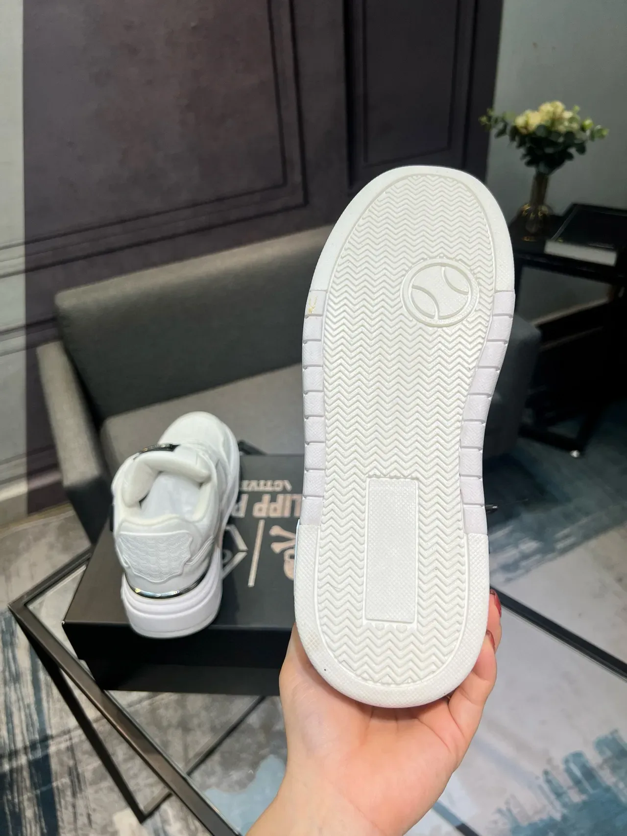White Black Leather-Like Upper Chunky Platform Sole Sneakers 3