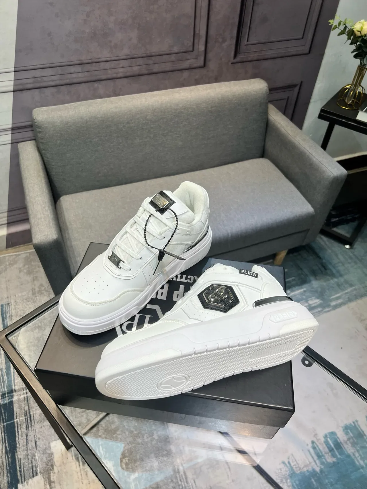 White Black Leather-Like Upper Chunky Platform Sole Sneakers 4
