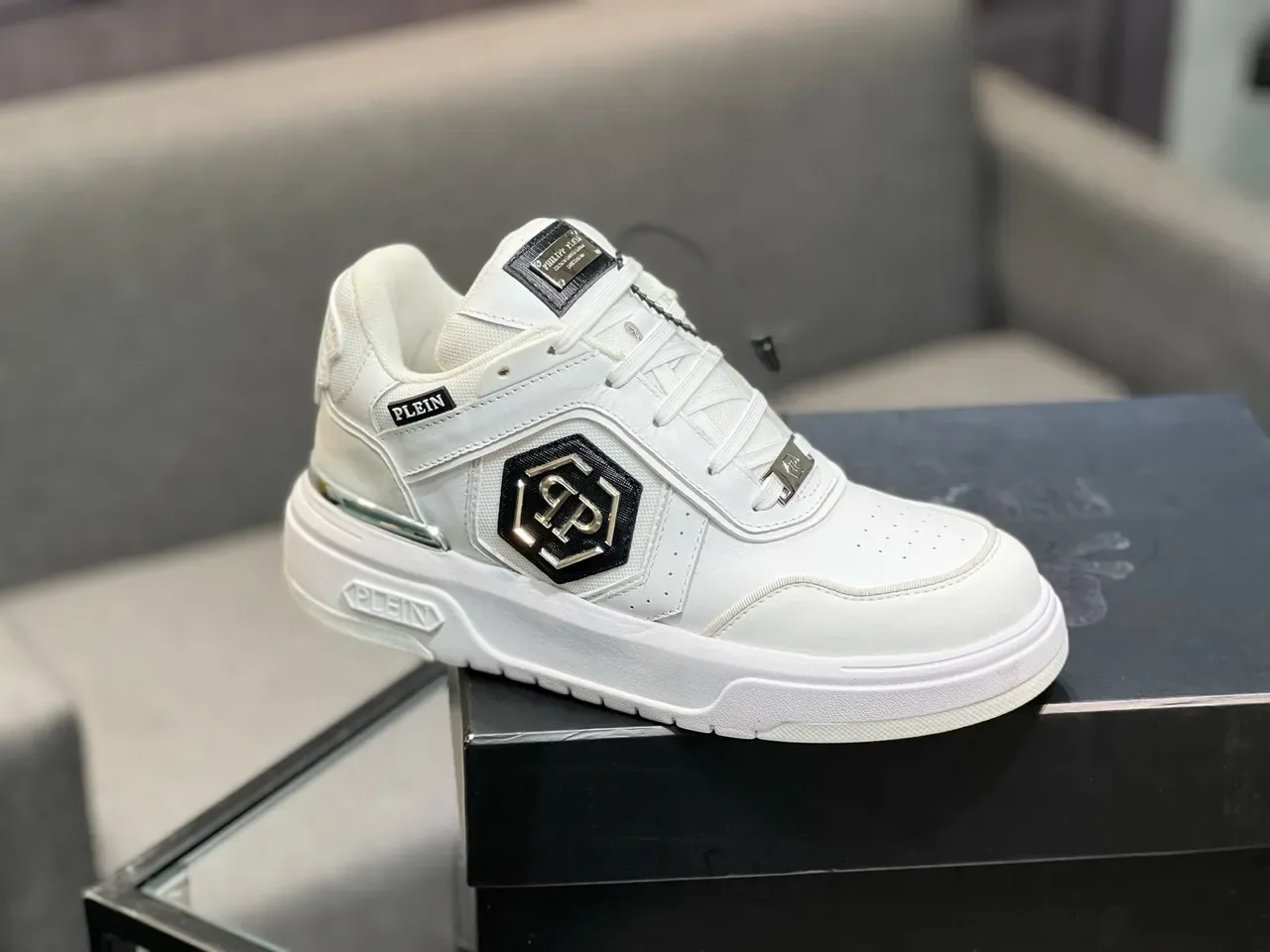 White Black Leather-Like Upper Chunky Platform Sole Sneakers 5