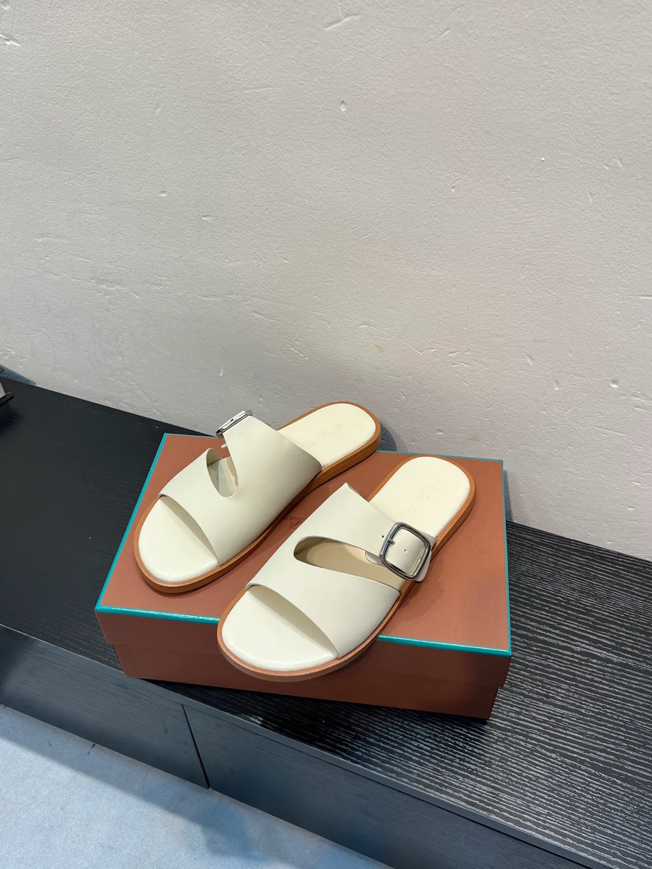 White Buckle-Strap Flat Casual Sandals 3