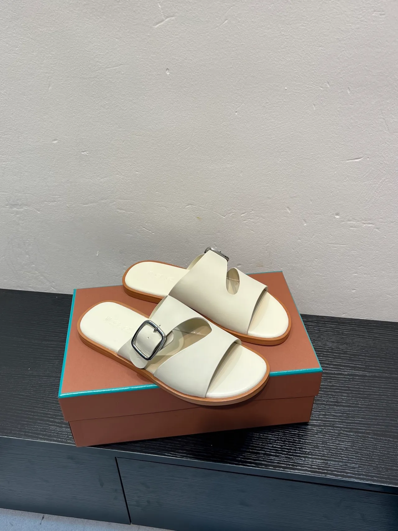 White Buckle-Strap Flat Casual Sandals 5