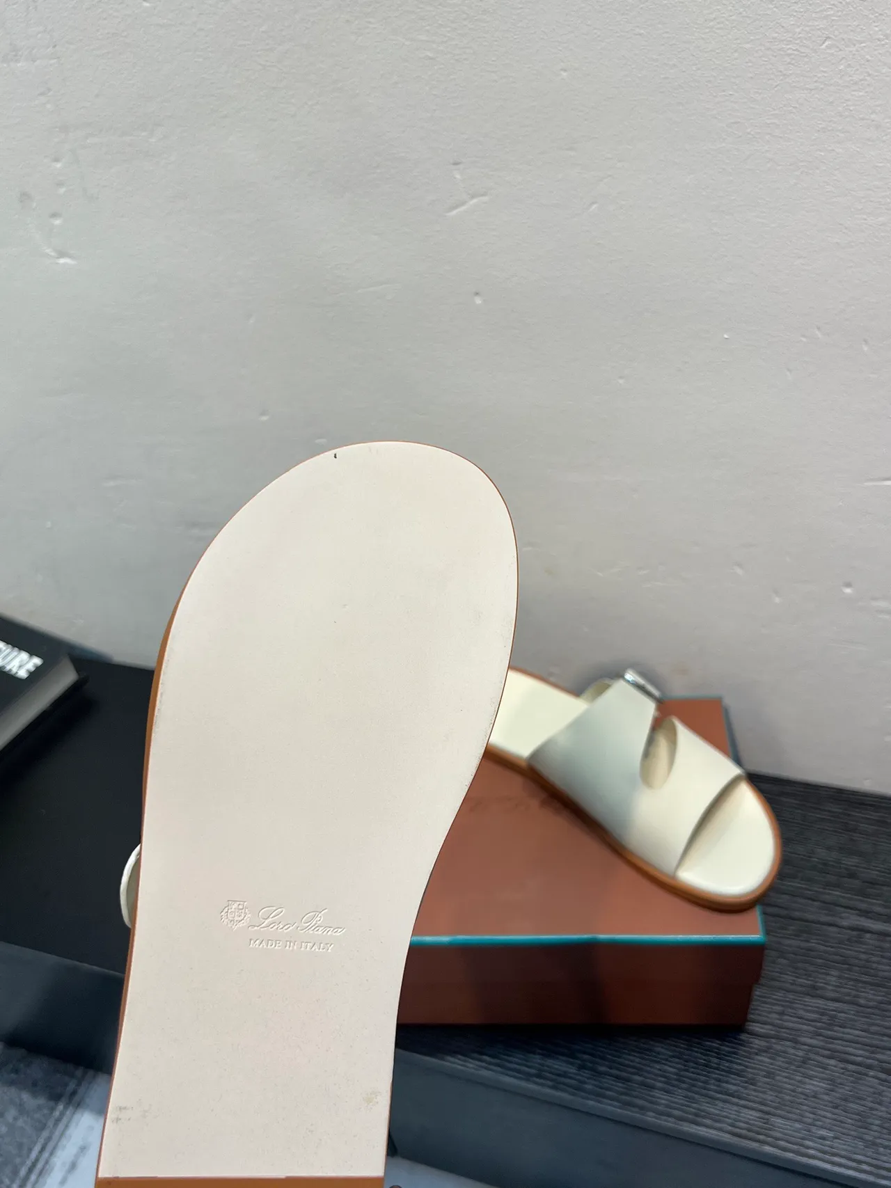 White Buckle-Strap Flat Casual Sandals 9